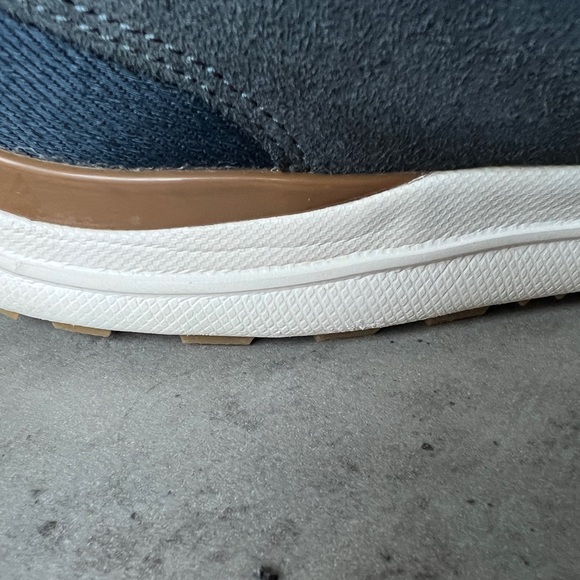 Solomon light hiker/urban shoe - Picture 9 of 9